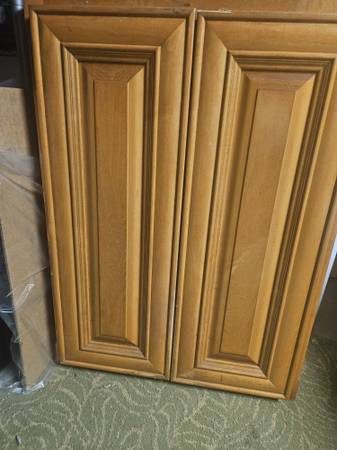Medicine Nice cabinet Maple.  OBO 1