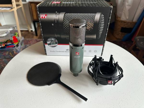 Micrófono condensador de diafragma grande sE Electronics sE2200 VE Edición Limitada Vi - $160 (Wasilla / Anchorage)63470285042945120