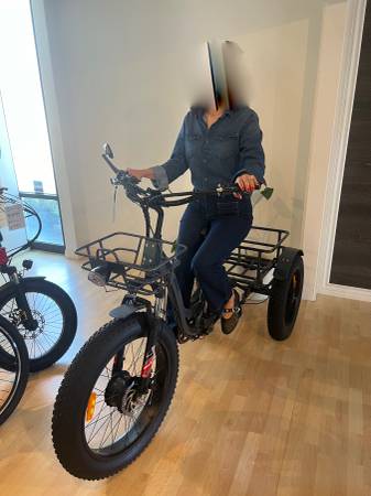 Electric Trike   **Store Closing Liquidation Sale** 1