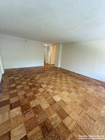 $3,850 / 2br - **BROOKLINE-2HAB/2BAÑO-APARCAMIENTO FUERA DE LA CALLE; ¡CERCA DE BU, BOYLSTON ST! (Coolidge Corner)63699236395139123