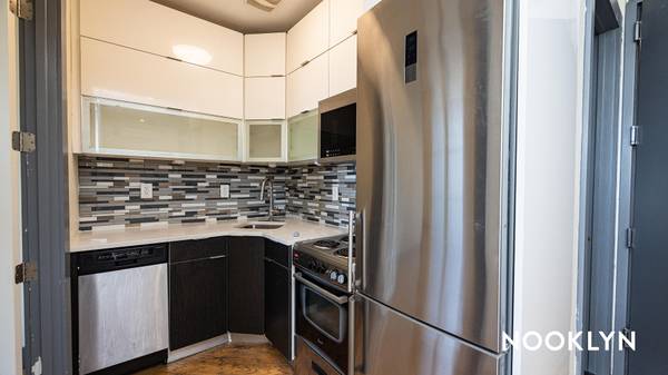 $5,200 / 3br - Brillante Joya en Williamsburg con Claraboya y Dormitorios Espaciosos (Williamsburg)63788481854465122