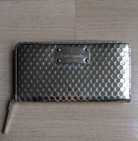 Gold Kate Spade Wallet (Authentic) 1