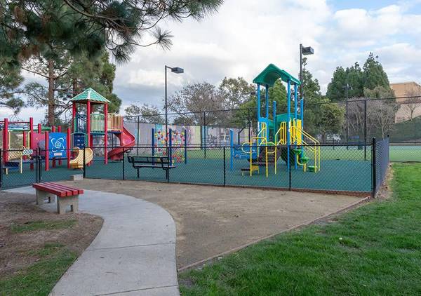 $1,683 / 1hab - 704ft2 - Sauna, Clases de Tenis, Servicio destacado, Comunidad libre de humo (richmond / point / annex)63824665181825124