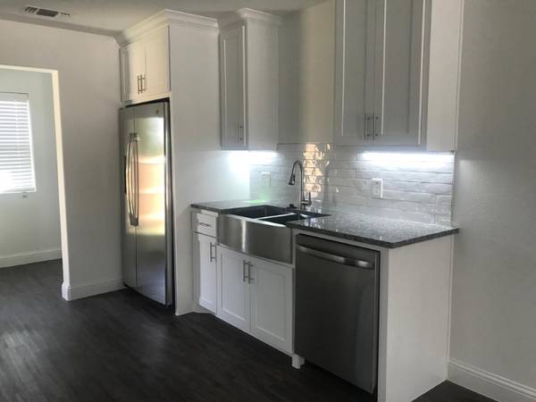 $1350.00 / 2br - 915ft2 - 2 Dormitorios 2 Baños con Cocina y Área de Estar63656599879939124