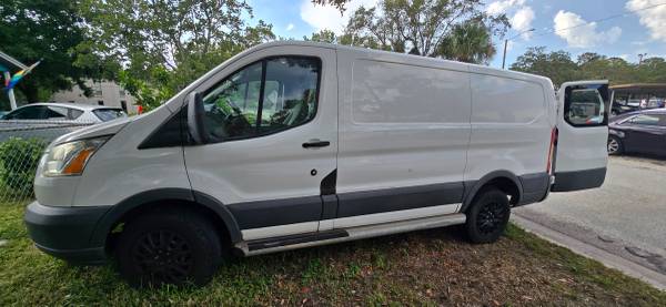 Ford Transit cargo van 2016 - $5,900 (St Petersburg)63443253576705122