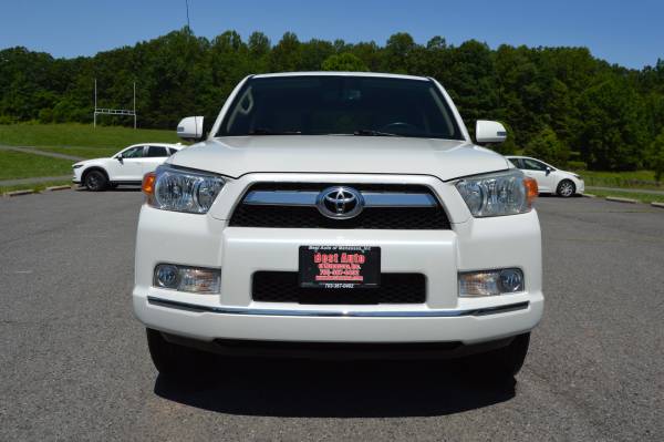 2011 Toyota 4RUNNER SR5 4X4 UN SOLO DUEÑO Paquete de Lujo / Navegación - $13,599 (MANASSAS)63616440074881121