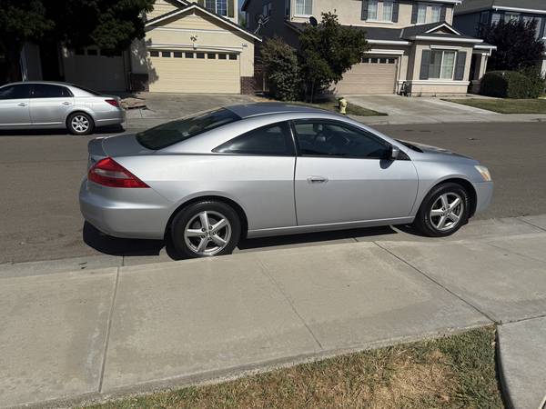 2006 honda accord 5 speed low miles - $4,800 (dublin / pleasanton / livermore)63617120401153120