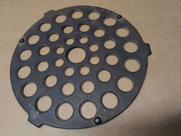 Vintage GRISWOLD Trivet #8 Model 206 1