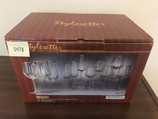 Brand New Bohemia Crystal Glassware Set (12 pcs, Gold Rim) 1