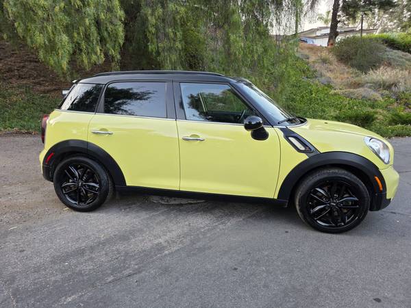 2012 MINI COOPER COUNTRYMAN S (FULL SERVICE HISTORY, 121K) EXCELLENT - $4,950 (SAN DIEGO)63440833303683124