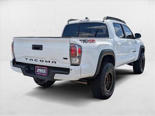 2021 Toyota Tacoma 4WD 4x4 Camioneta TRD Off Road Cabina Doble - $29,998 (Llame al *(386) 603-6783* para confirmar disponibilidad al instante)63470253560451124