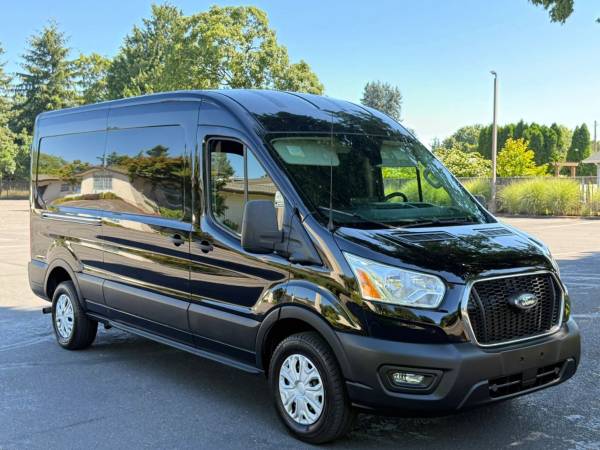 2022 Ford Transit 250 - Photo 9