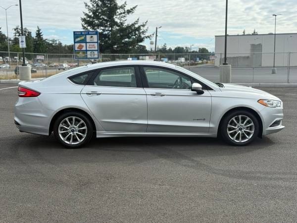 2017 Ford Fusion S Hybrid - $7,500 (Lakewood)63622961947009123