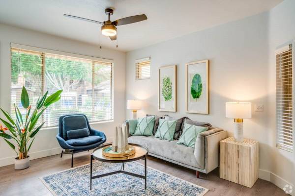 $1,889 / 3br - 1161ft2 - Vistas increíbles, amplio de 3 habitaciones / 2 baños, excelentes comodidades, 1161 pies cuadrados (Glendale - Cerca del Centro Espacial Challenger)63623945064193123