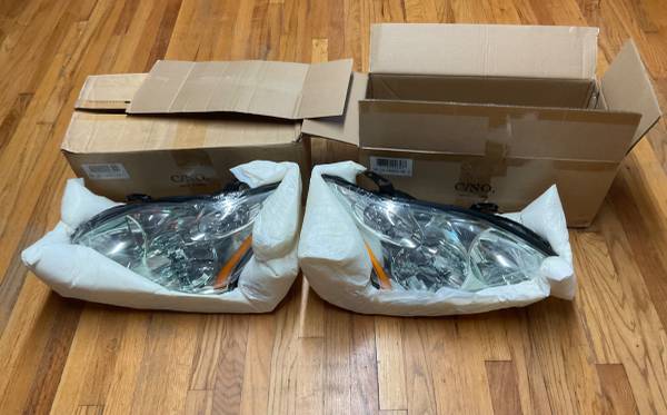 LEXUS RX350 HEAD LIGHT - 1