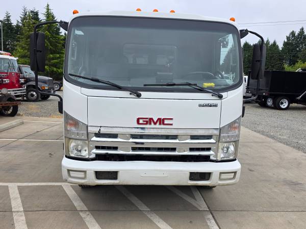 2008 GMC W4500 DUMP TRUCK WITH BRAND NEW 12' DUMP BOX - $28,500 (PORT ORCHARD)63654706625667122