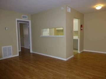 $980 / 1br - Nice 1 br apt near Whole Foods Market (West U/Bellaire: Stella Link/Holcombe)63924043671426123