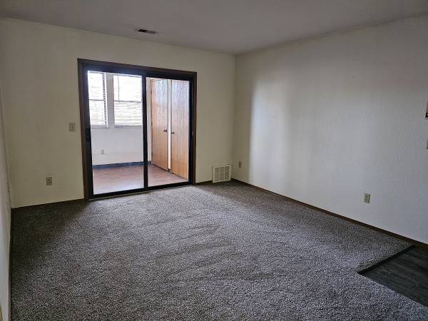 $749 / 1br - 672ft2 - Pet Friendly Community!! (Maumee)63836552881155124