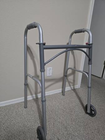 Drive Medical Walker 1