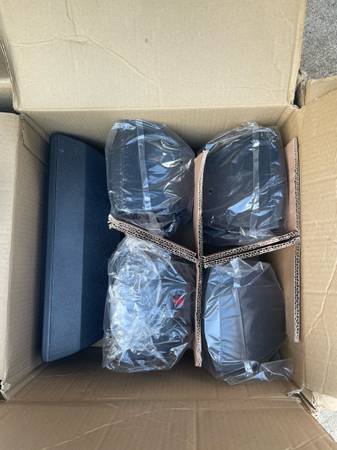 Sistema de altavoces surround Genesis 6.1 de sonido digital, ¡nuevo! - $100 (Midlothian, IL)63471434141057121