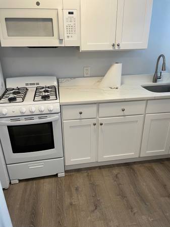 $2,295 / 2br - 800ft2 - Location is an A+ Wollaston (Quincy)63856447010563122