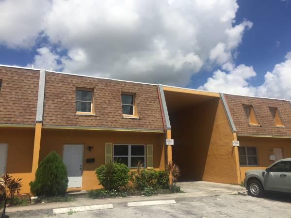 $2,400 / 3br - $2400 SPLENDID 3b/2b IN SUNRISE TOWNE (SUNRISE)64001846431363121