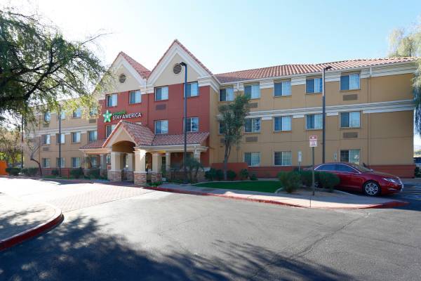 $1,590 / 1br - Close to Airport - Furnished Studios (Tempe)64047539449091120