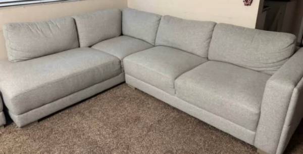 Sectional sofa/couch 1