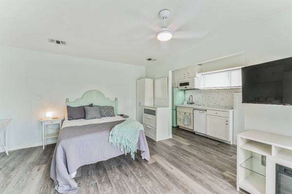 $1325.00 / 320ft2 - Cozy coastal studio63910445702019124