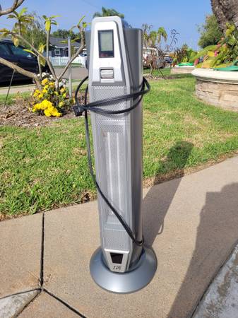 SPT Ceramic Tower Heater 1