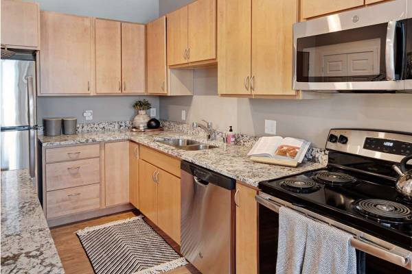 $1,299 / 1br - 723ft2 - Claim your spot! 1 Bed / 1 Bath available! (Saint Cloud)63988653850883124