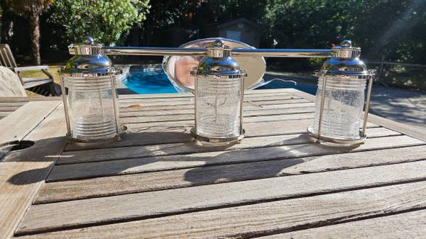 BATH ROOM LIGHT BAR-Elegant 3 Light 1