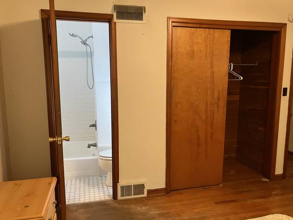 $950 / 3br - 234ft2 - Master Suit in  3 BR 2 Bath House Next to Purdue Golf Course (West Lafayette)63680140230531122