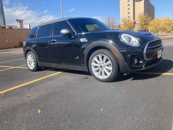 2017 Mini Cooper S Clubman All4 - $11,500 (Denver)63612138105601123
