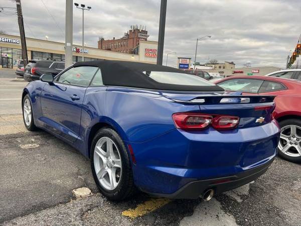 2023 Chevrolet Camaro - - $24,995 (2023 Chevrolet Camaro Freeport)63654722301059123