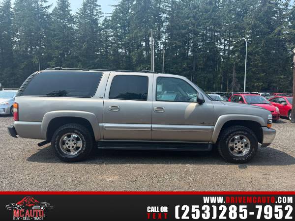 2001 Chevrolet Chevy Suburban 1500 LS 1