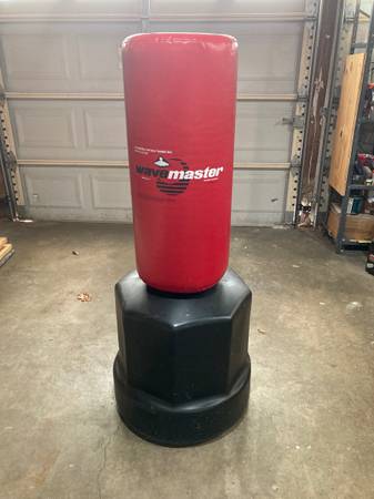 Kick and punching bag 1