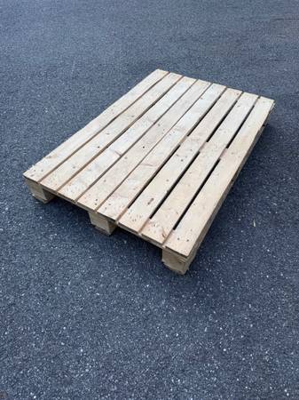 Wood Pallet 1