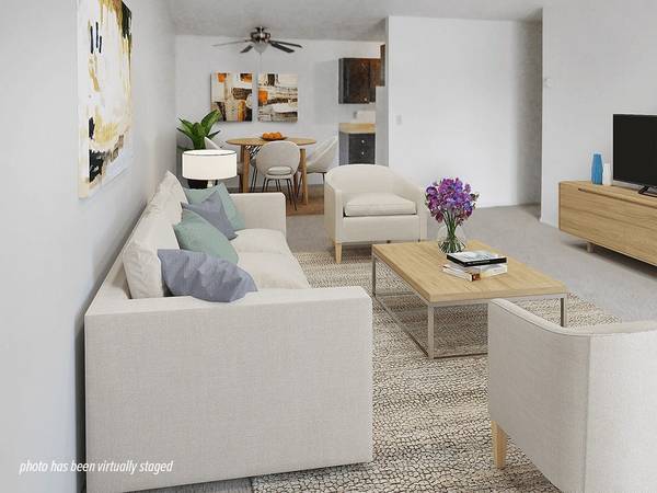 $1,520 / 2br - 950ft2 - ¡Ay, qué calabaza, te encantará vivir en Fountains in the Park! (5700 73rd Avenue North, Brooklyn Park, MN)63797856796419123