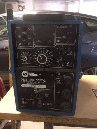 Welder XMT 300 CC/TIG 1