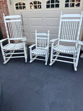 Rocking Chairs (3) 1