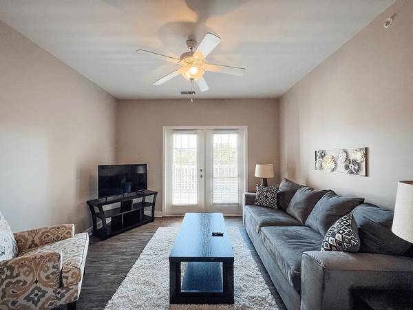 $1,830 / 3br - 1320ft2 - 3/BD 2/BA, Centro de Fitness de Circuito Completo, Ubicado en Scott Depot! (98 Devonshire Dr, Scott Depot, WV)64010834716161120
