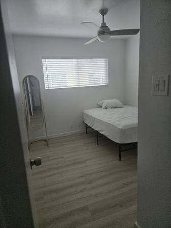 $995 / 1br - 95ft2 - 1 room with bed shared bath (Orangevale)63790862141441124
