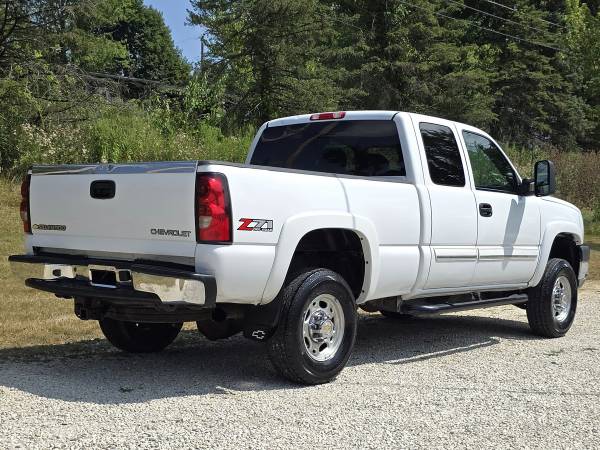 2004 Chevrolet Silverado 2500HD - $15,950 (WWW.CARROLLTONAUTOSALES.COM)63436065515777124
