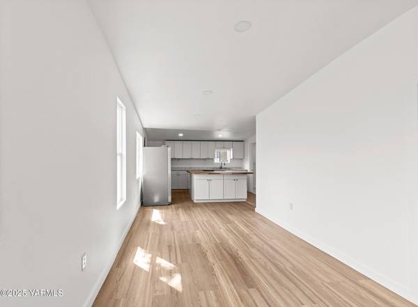 $265,000 / 2br - 779ft2 - 2BD, FULLY RENOVATED + ADU unit (Yakima)64319762300162121
