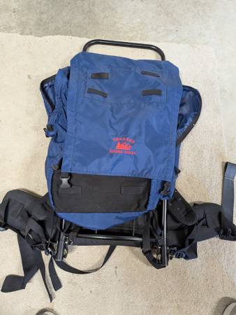 REI back pack 1