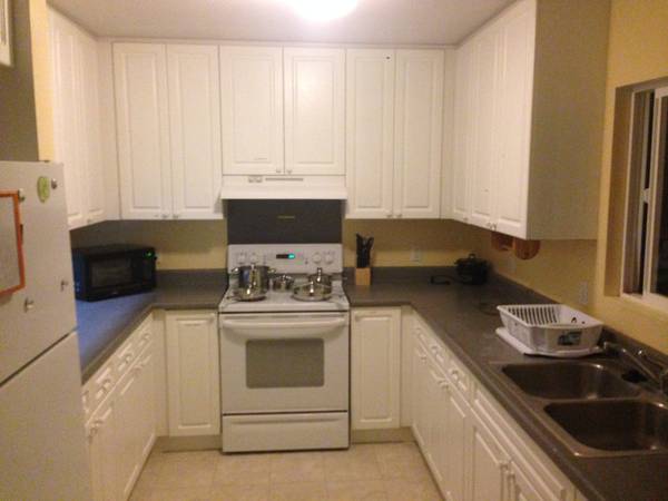 $850 / 5br - 175ft2 - Pvt rooms with twin beds. (Kapahulu)63686691031425121