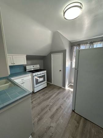 $2,150 / 1br - 850ft2 - Beautiful Apartment in Victorian Complex (watsonville)63813741501571121