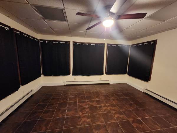 Very Large Bedroom for Rent(ALL UTILITIES INCLUDED and More) 1