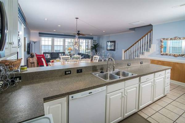 $1 / 5br - 2700ft2 - 5 BR/ 5 BA Beach Rental w/ Pool. Now Avail Sept 29 - Oct 4, Oct 11-18. (S Ocean Blvd, Surfside Beach, SC)64016105061763120